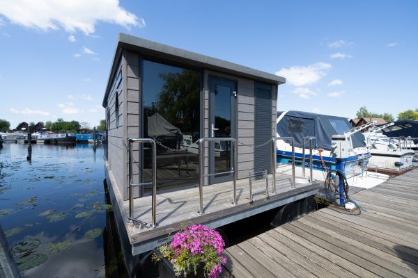 Waterlodge Oasis One Gallery Image