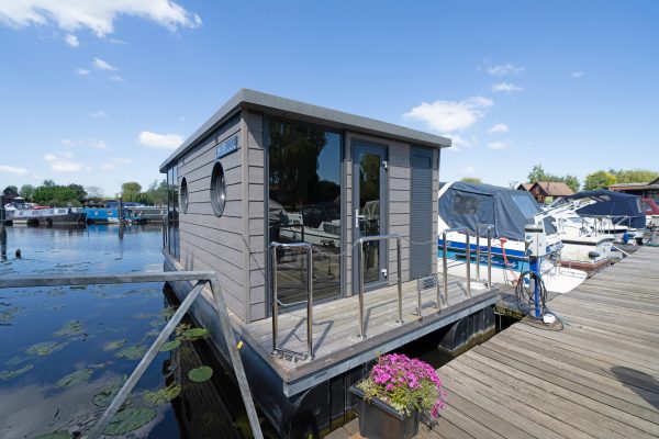 Waterlodge Oasis One Gallery Image