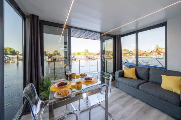 Waterlodge Oasis One Gallery Image