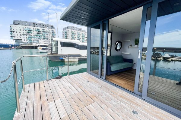 Waterlodge Oasis One Gallery Image