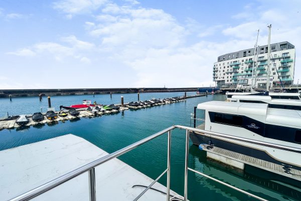 Waterlodge Oasis One Gallery Image