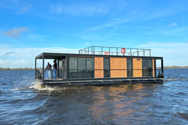 Waterlodge Eden 15 Gallery Image