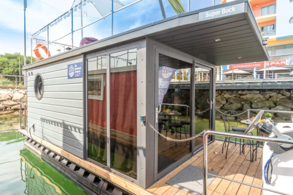 Waterlodge Oasis One Mini Gallery Image